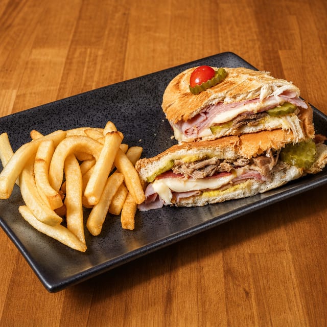 Cuban Sandwich / Sándwich Cubano.