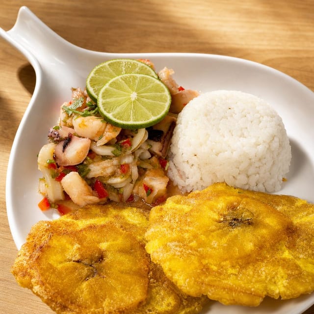 Seafood Ceviche Lunch Special / Especial de Ceviche de Mariscos.